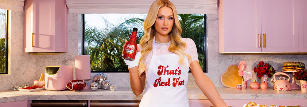 Frank's Redhot Paris Hilton Super Bowl