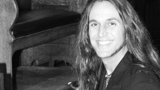 Multitalented Musician Robbie Gennet