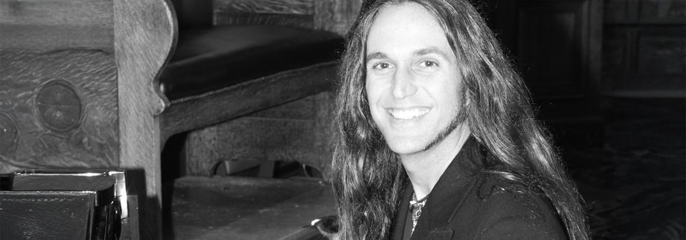 Multitalented Musician Robbie Gennet